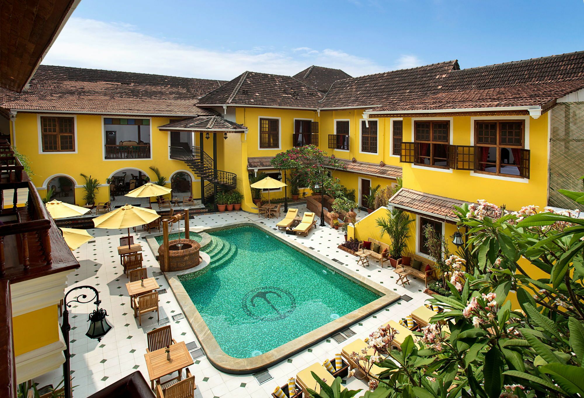 Forte Kochi Exterior photo