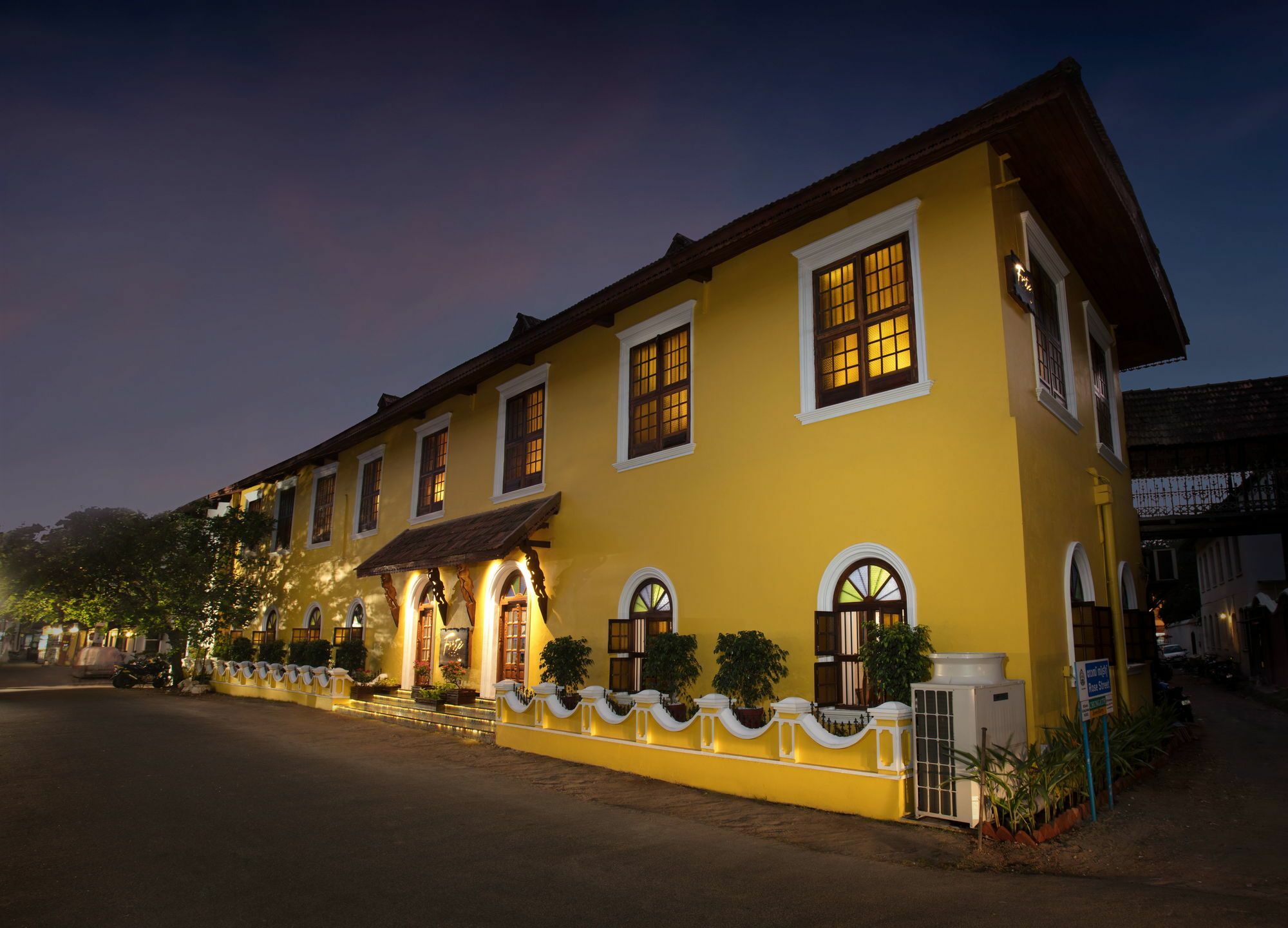 Forte Kochi Exterior photo